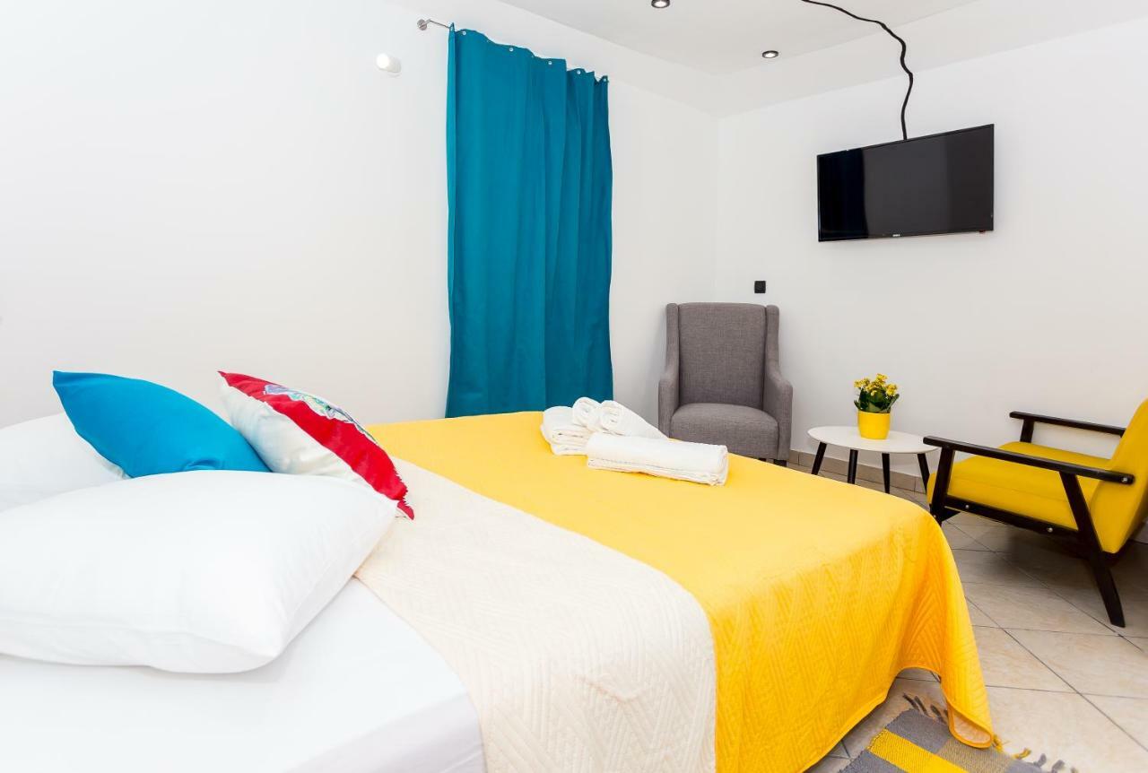 Mima'S Rooms Omiš Eksteriør billede